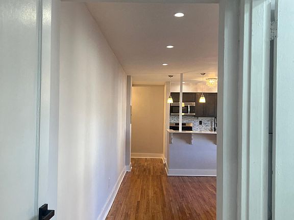 4th image of 26 Beaumont Pl APT 1L