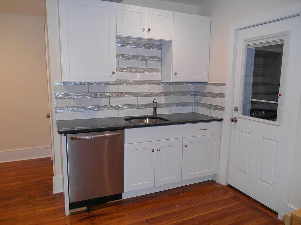 1st image of 49 Davis Ave #49