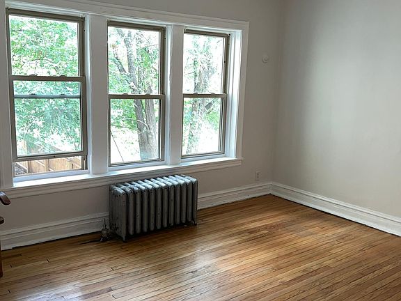 3rd image of 826 S 17th Ave APT 1B