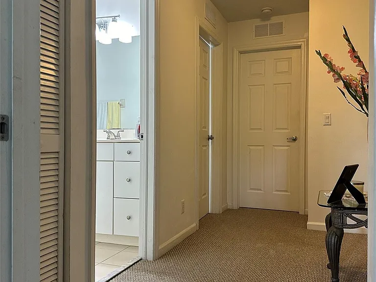 4460 Crystal Lake Dr — Photo 22