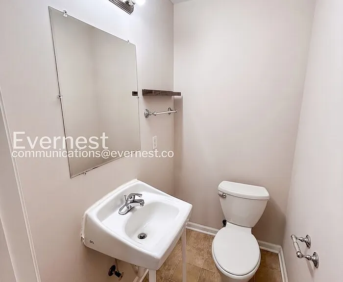701 Vineland Ct — Photo 18