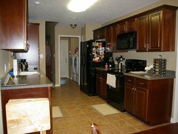 4th image of 1512 Sydney St