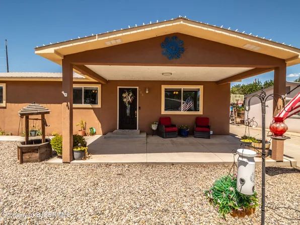 705 Apache Ave, Aztec, NM 87410