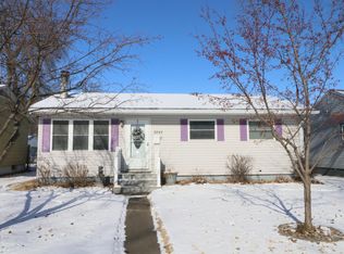 3842 Johnson Ave, Davenport, IA 52802