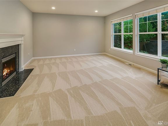 4th image of 1542 24th Ave NE