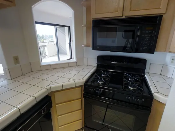 21103 Gary Dr APT 213, Hayward, CA 94546