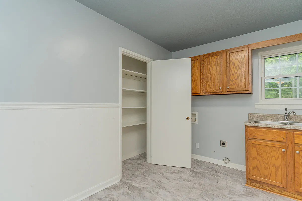 2 bed, 800 sqft, $1,100 — Photo 4