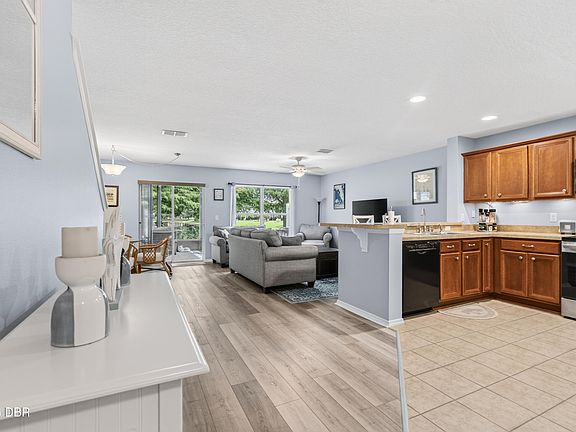 4th image of 2667 Sicily Dr
