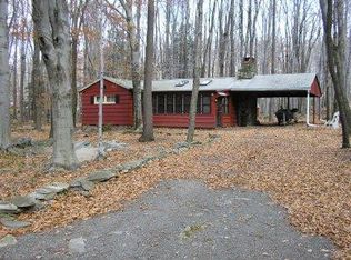 Maple Ln, Greentown, PA 18426