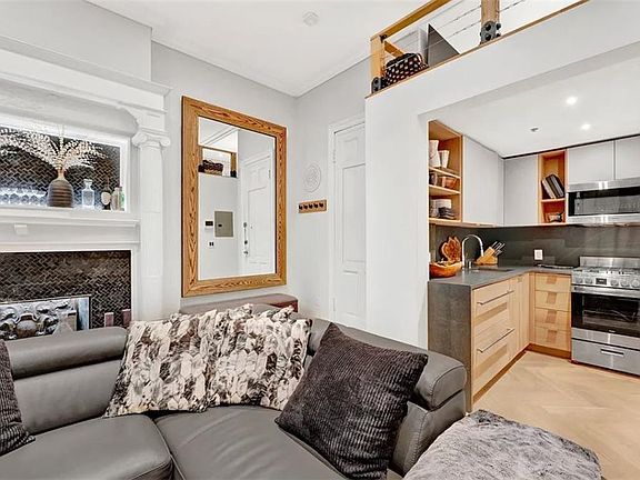2nd image of 61 W 88th St APT 1R