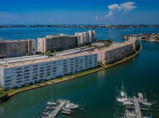 5925 Shore Blvd S APT 102, Gulfport, FL 33707