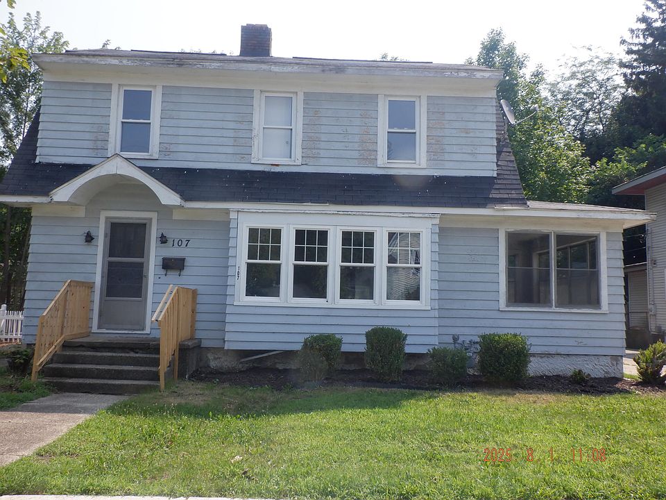 1st image of 107 N Lakeview Ave