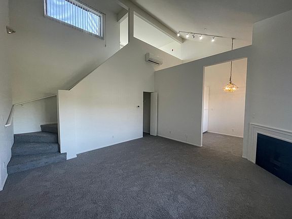 3rd image of 147 S Oak Knoll Ave APT 305