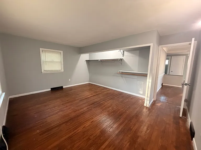 142 Van Buren Ave — Photo 18