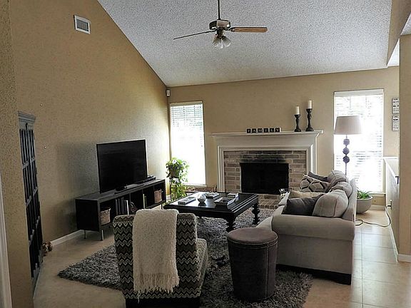 3rd image of 3015 Cotter Lake Cir