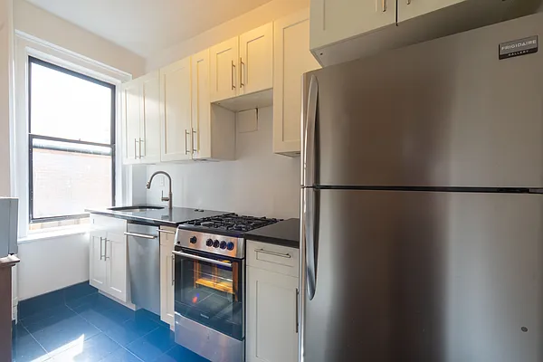 Rented by Platinum Properties | media 5