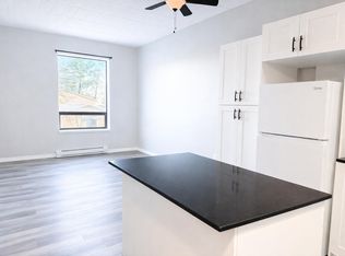 685 Muskoka Rd N #8, Gravenhurst, ON P1P1N5