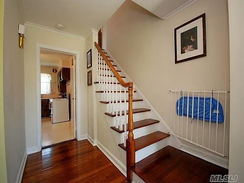 5th image of 12 Stewart Ave