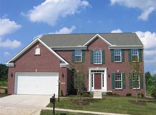 2442 Forest Oaks Dr, Dayton, OH 45431