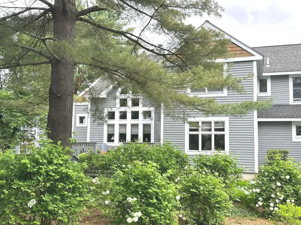 16 Riverwalk Drive #16, Simsbury, CT 06089