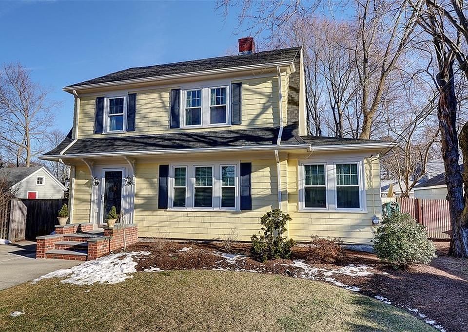 1st image of 240 Wilson Ave