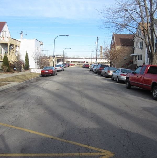 2nd image of 1228 S 51st Ave