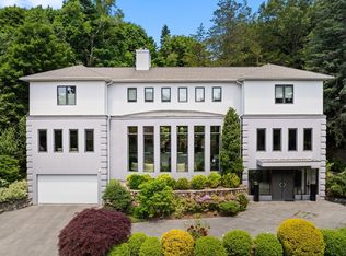 17 Edge Hill Rd, Newton, MA 02467