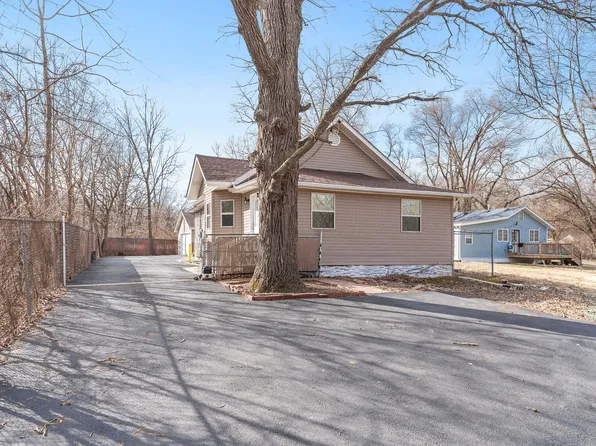 608 Woodruff Ave, Joliet, IL 60436