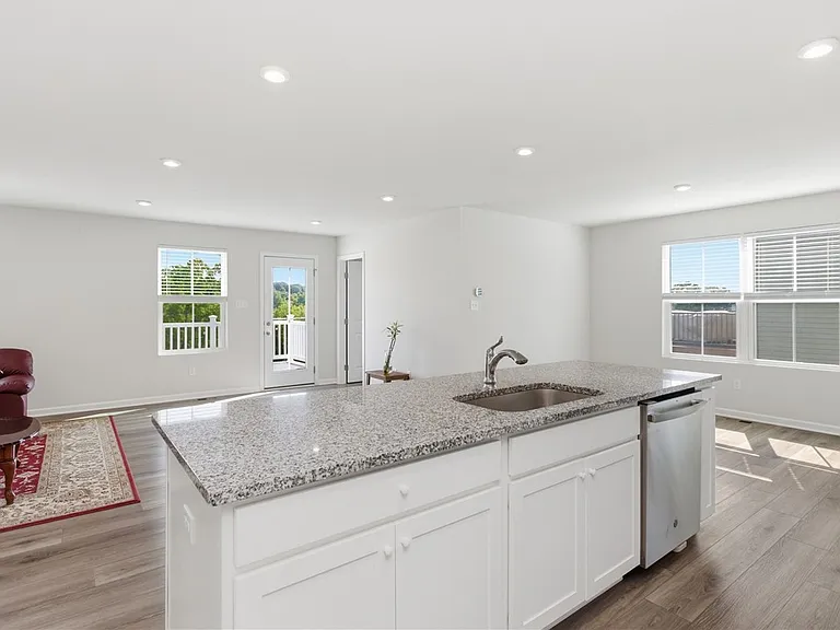 309 Arden Dr — Photo 9