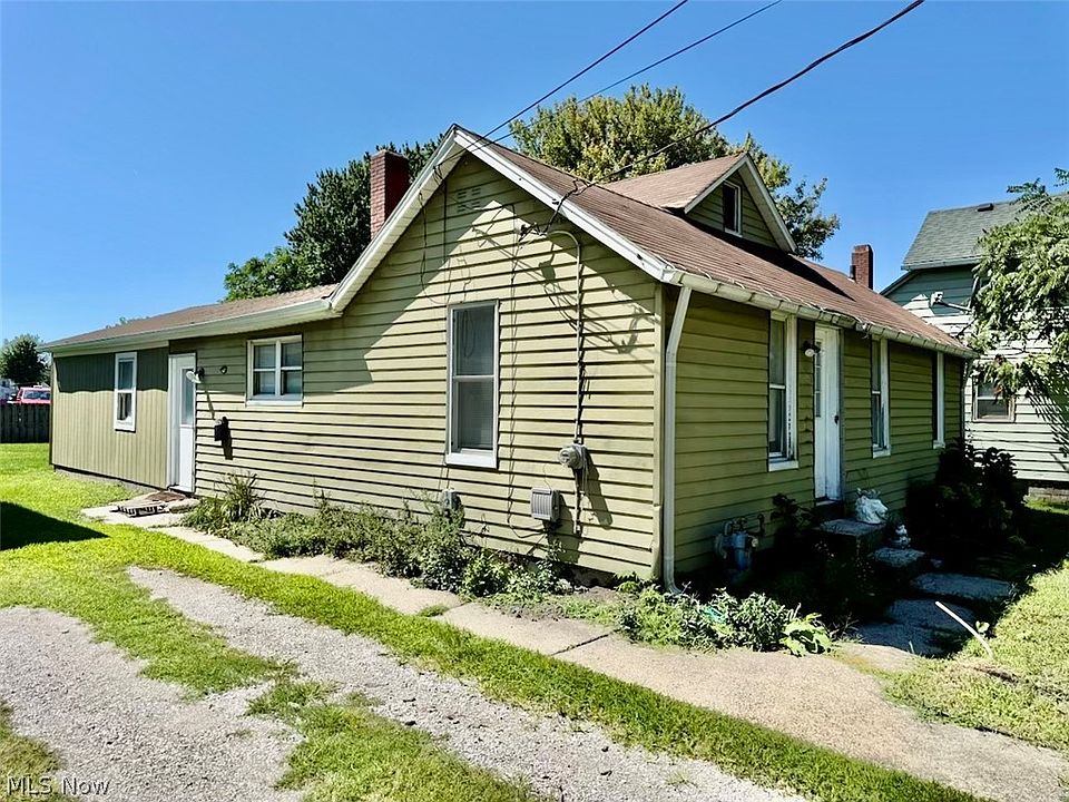 1st image of 477 Henry St