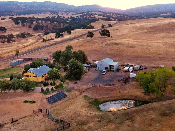 11213 Rock Creek Rd, Farmington, CA 95230