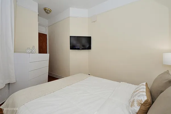 Rented by Corcoran | media 21