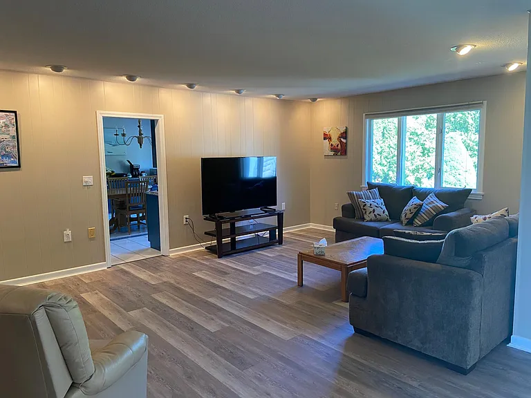 85 Admiral Dr — Photo 9