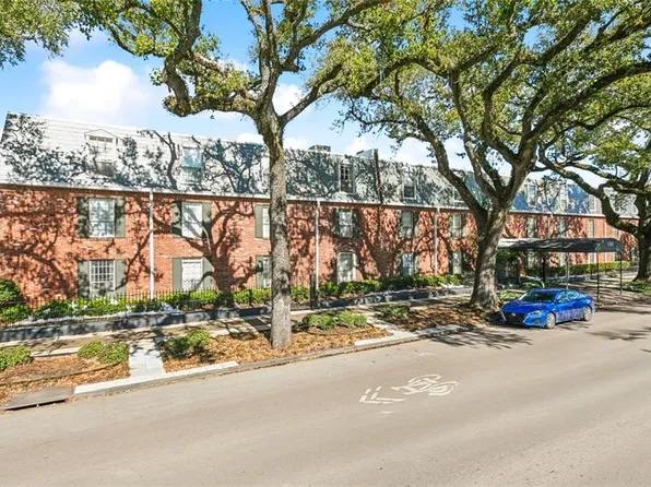 3201 Saint Charles Ave APT 217, New Orleans, LA 70115