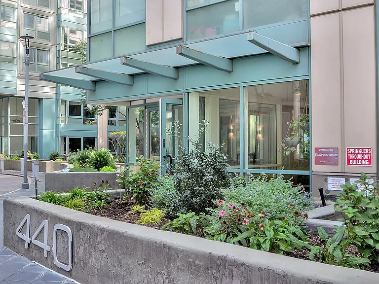 440 Kent Ave #22B — Photo 14