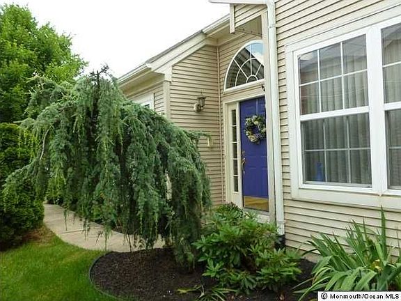 2nd image of 14 Arcadia Dr