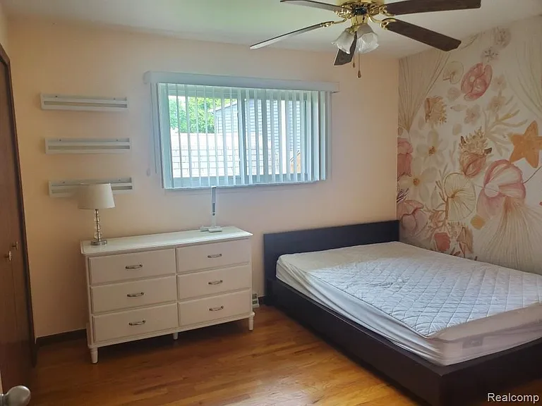 37515 Agar Dr — Photo 19