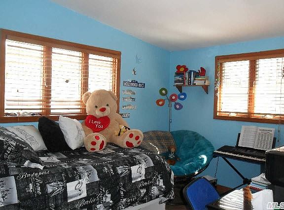 5th image of 1239 Minerva Ave