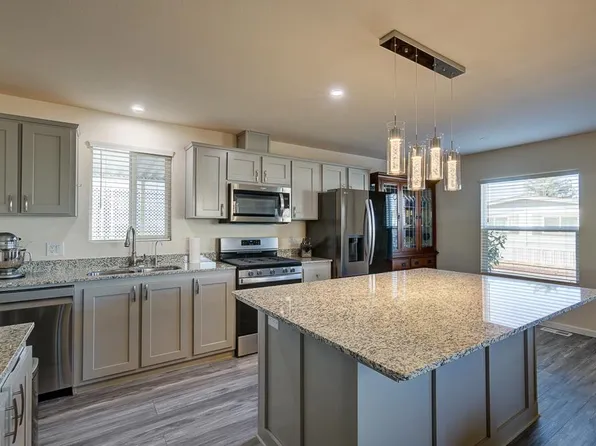 1001 Sylmar Ave Spc 3, Clovis, CA 93612