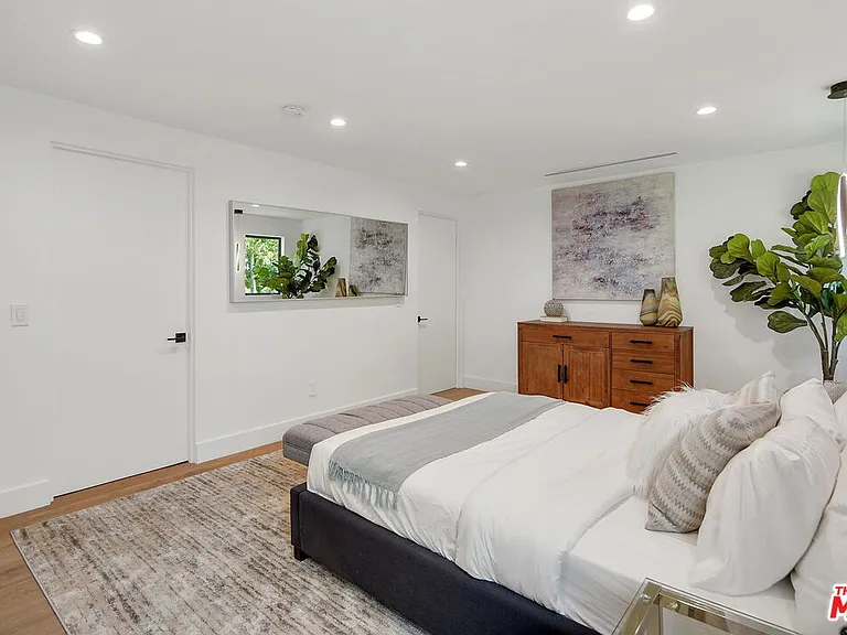 3621 Maplewood Ave — Photo 47