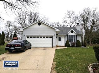 544 Jackson Woods Ct, Genoa, IL 60135