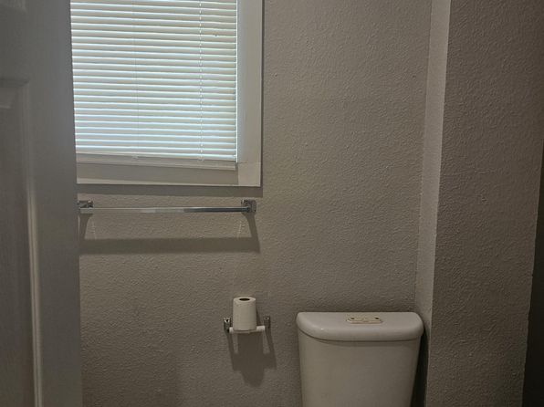 111 Alvarez Pl