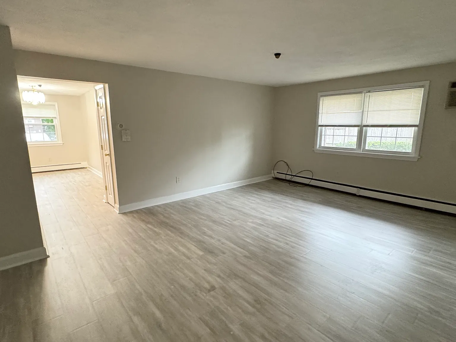1 bed, 722 sqft, $1,700 — Photo 2