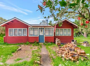 304 Grove Acre Ave, Pacific Grove, CA 93950