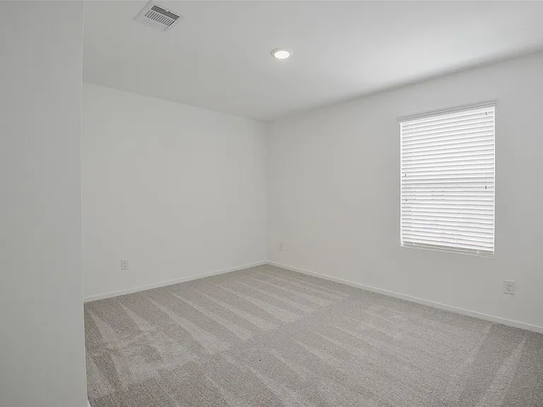 21811 Carpineti Ln — Photo 33