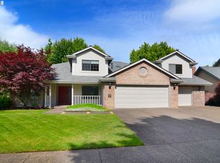 1310 Victorian Way, Eugene, OR 97401