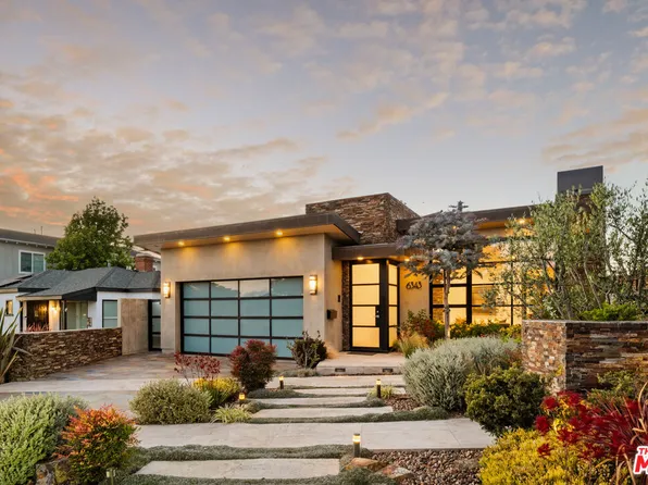 6343 W 84th Pl, Los Angeles, CA 90045