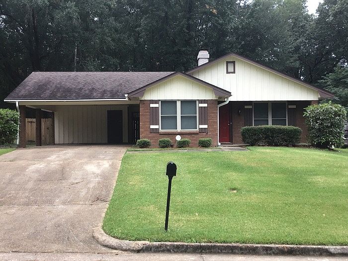 2nd image of 4971 Laurel Oak Dr