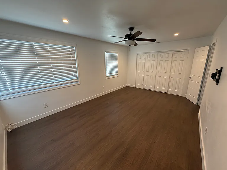 6556 Comly St — Photo 12
