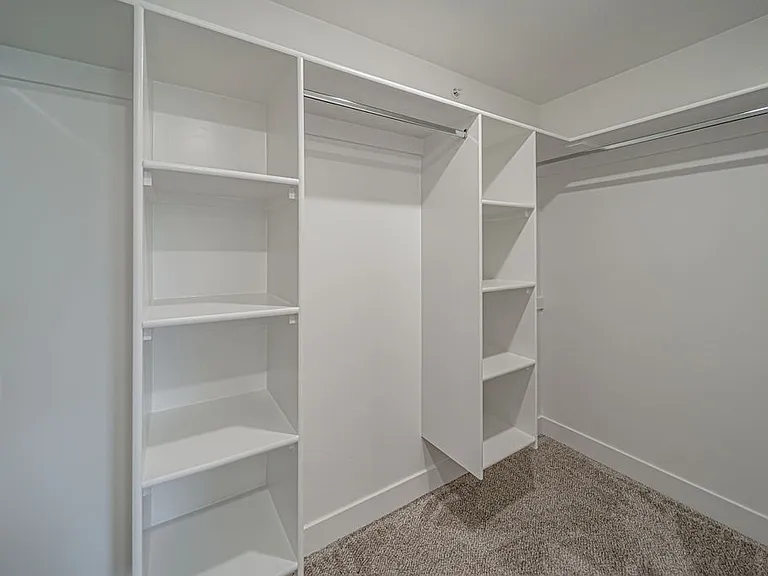 2998 Huntshire Ave — Photo 25